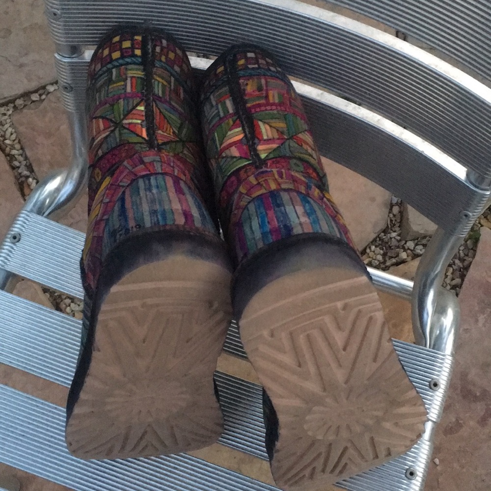 Uggs-Custom Painted - image 5